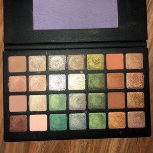 Natasha Denona 28-pan Green Brown eyeshadow palette
